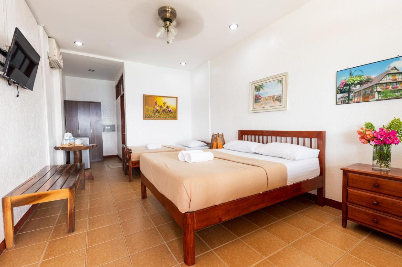 Marina Village Moalboal Ngoại thất bức ảnh