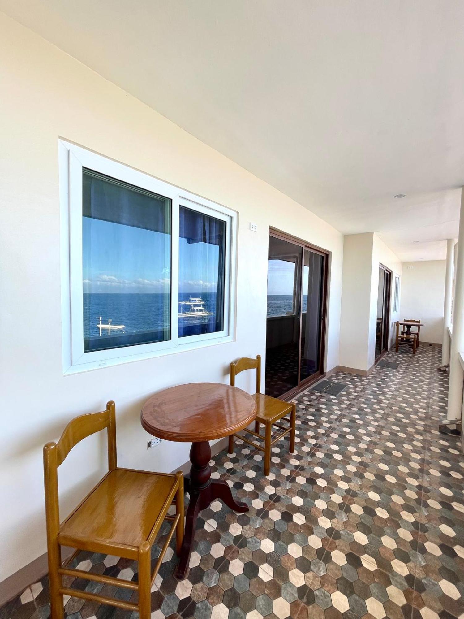 Marina Village Moalboal Ngoại thất bức ảnh