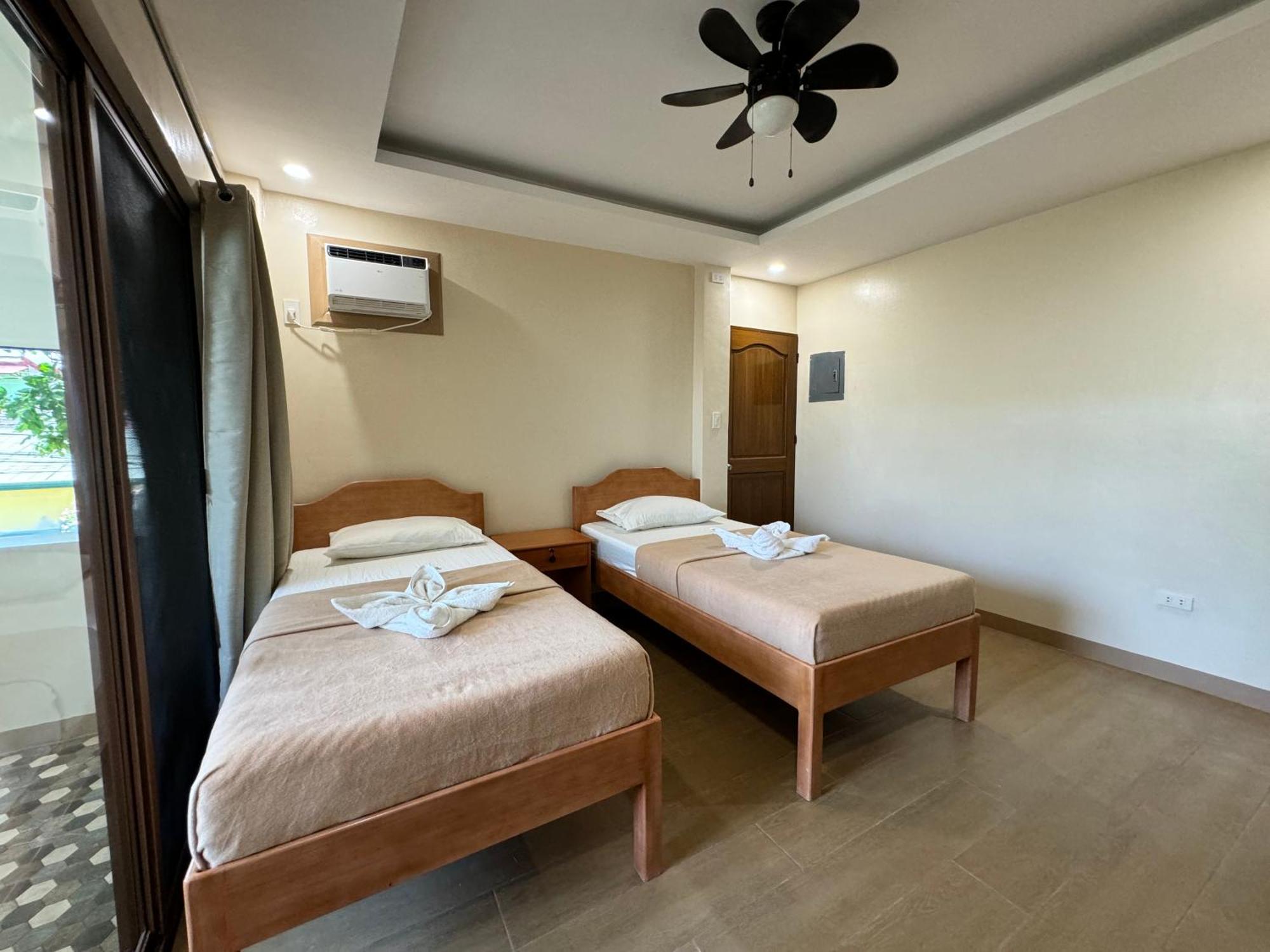 Marina Village Moalboal Ngoại thất bức ảnh