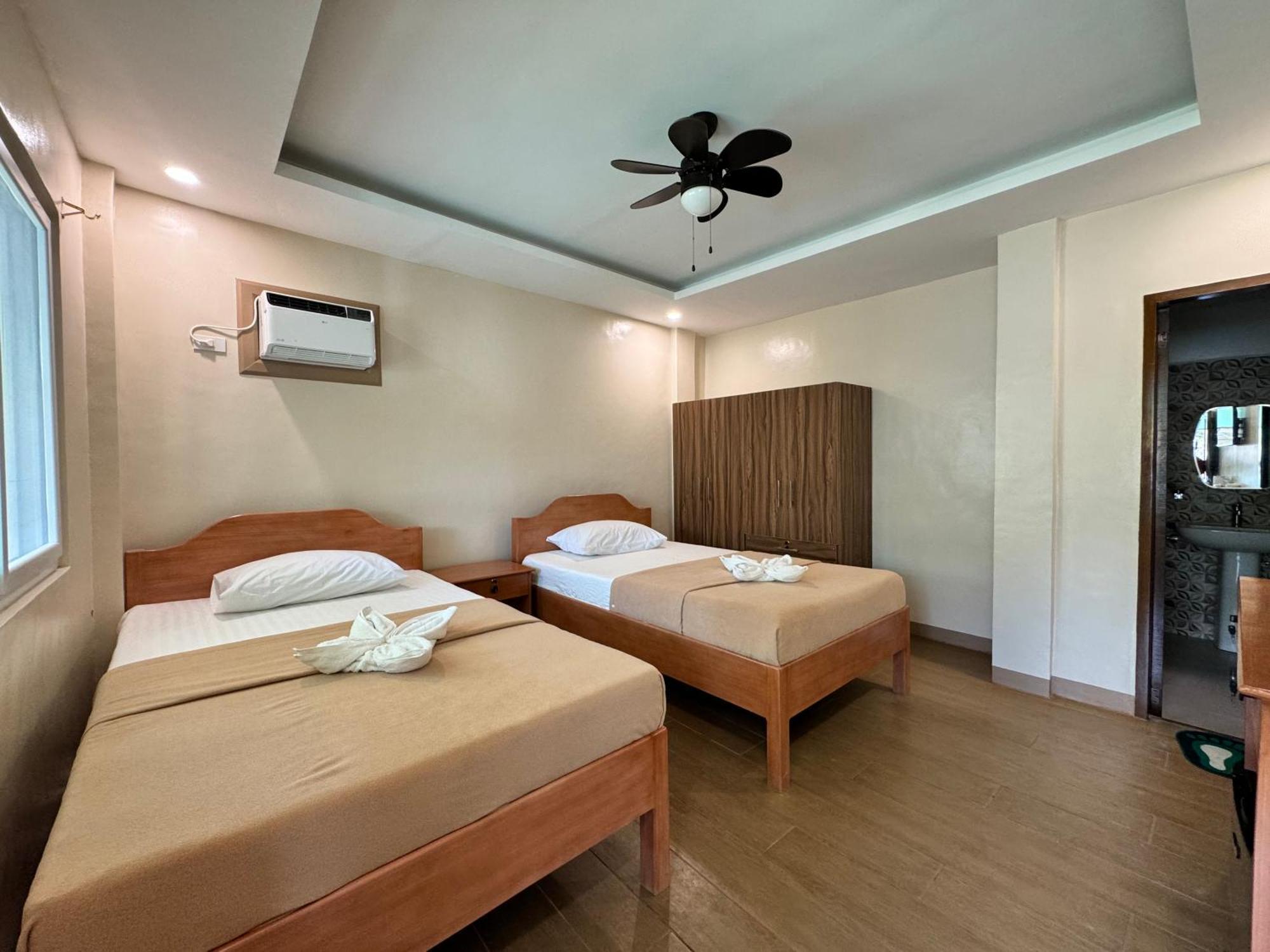 Marina Village Moalboal Ngoại thất bức ảnh